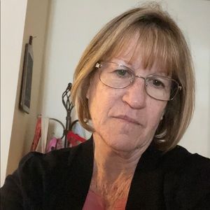 Meet your Posher, Lorri